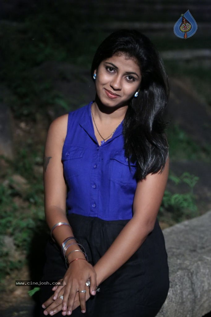 Geethanjali Stills - 7 / 48 photos