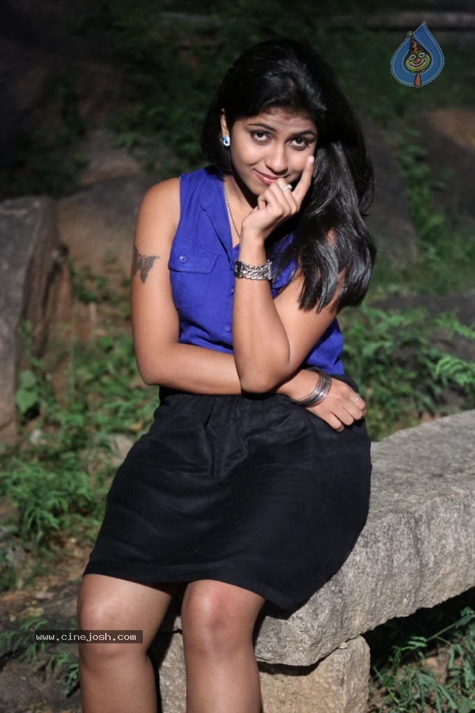 Geethanjali Stills - 27 / 48 photos