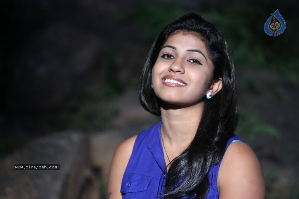 Geethanjali Stills - 47 / 48 photos