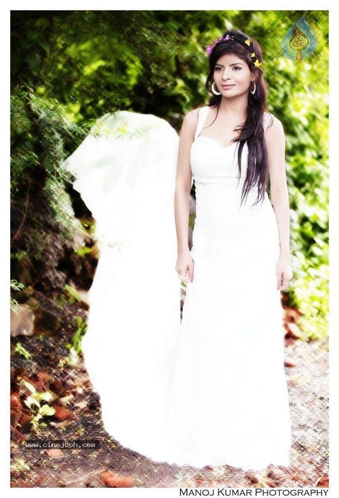 Gehana Vasisth Latest Stills - 7 / 21 photos