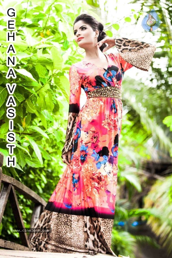 Gehana Vasisth New Pics - 9 / 44 photos