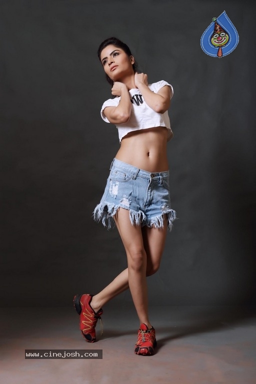 Gehana Vasisth Photoshoot Stills - 8 / 34 photos
