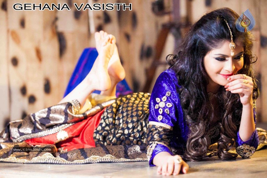 Gehana Vasista Stills - 10 / 52 photos