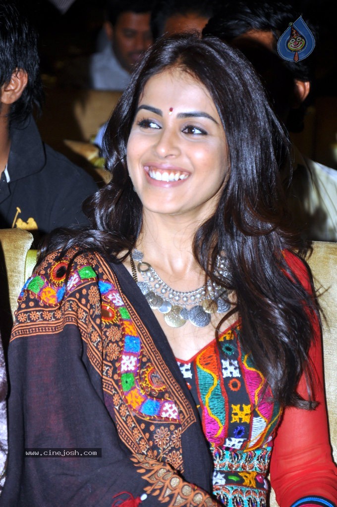 Genelia Latest Stills - 28 / 42 photos