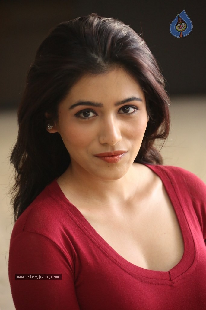 Ghazal Somaiah New Stills - 21 / 188 photos