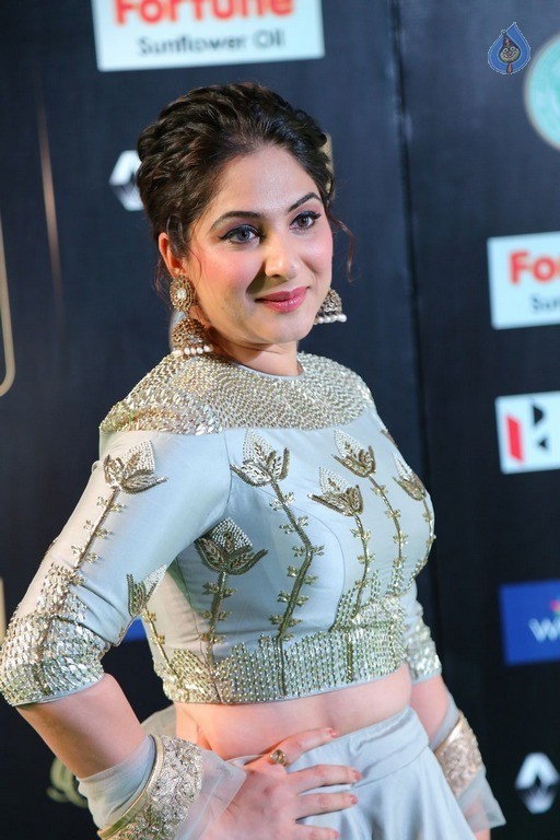 Gowri Munjal New Photos - 31 / 54 photos