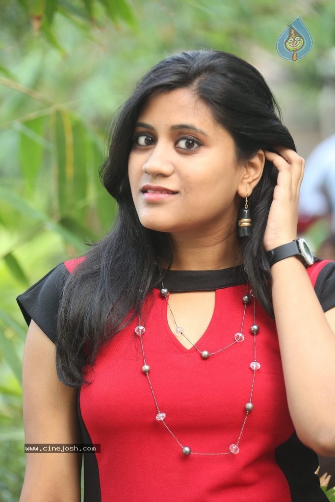 Greeshma New Photos - 31 / 104 photos