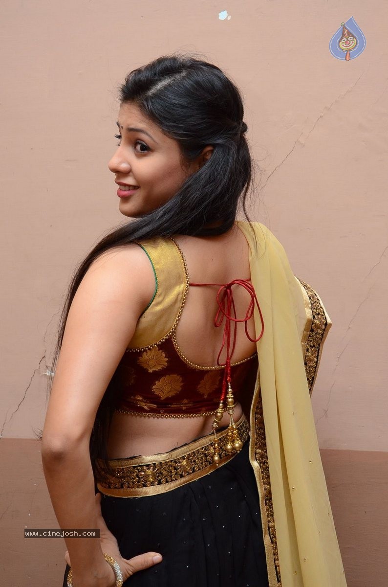 Hamida Latest Photos - 1 / 45 photos