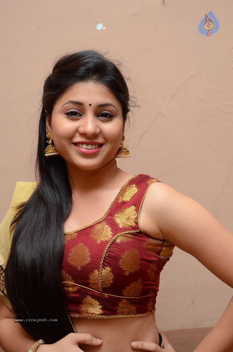 Hamida Latest Photos - 4 / 45 photos