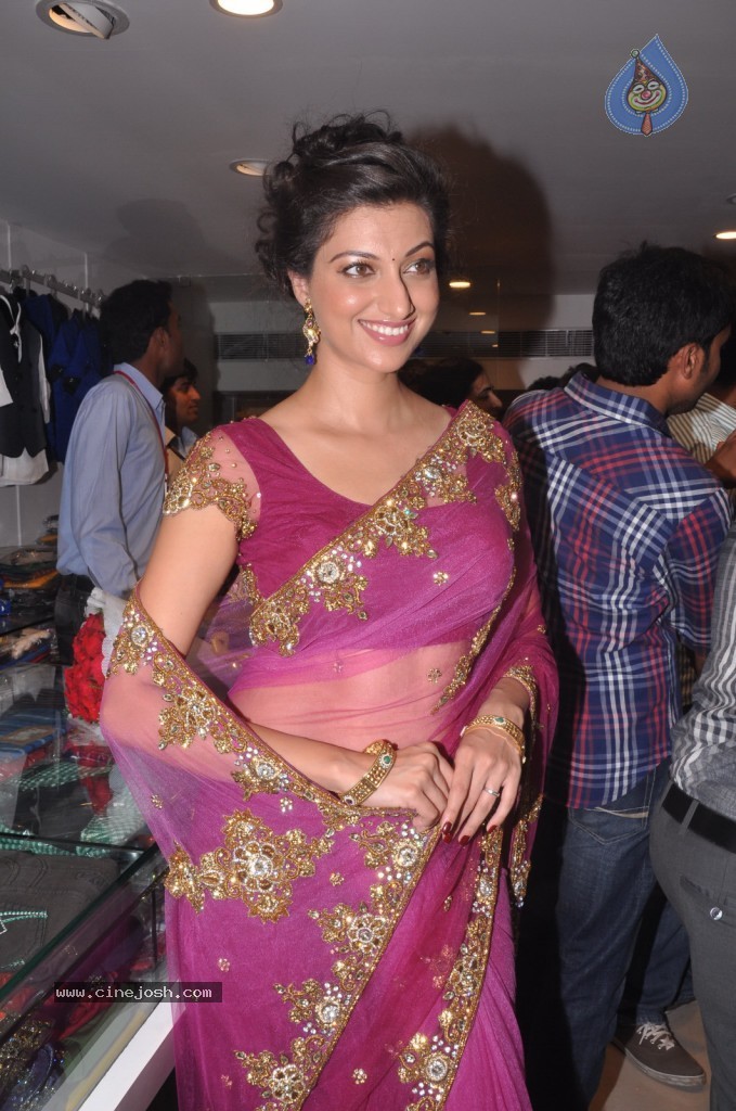 Hamsa Nandini Hot Stills - 23 / 152 photos