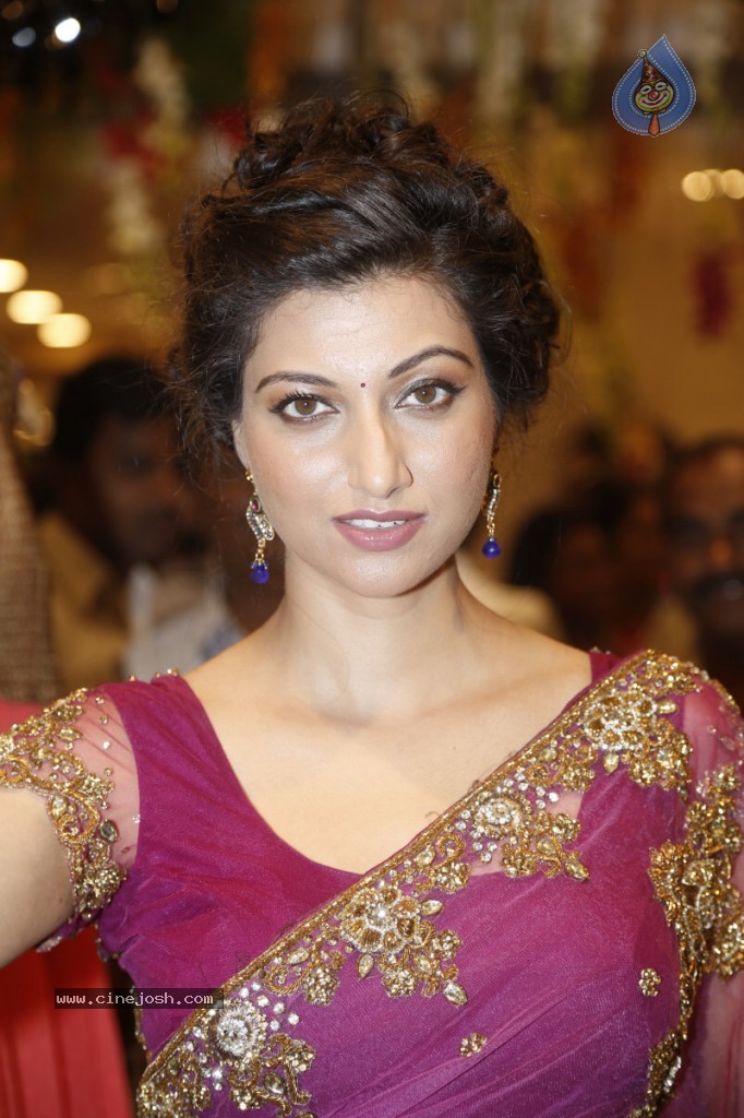 Hamsa Nandini Hot Stills - 28 / 152 photos