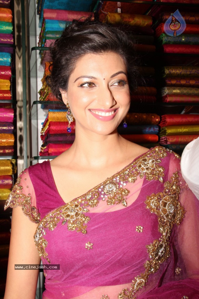 Hamsa Nandini Hot Stills - 62 / 152 photos
