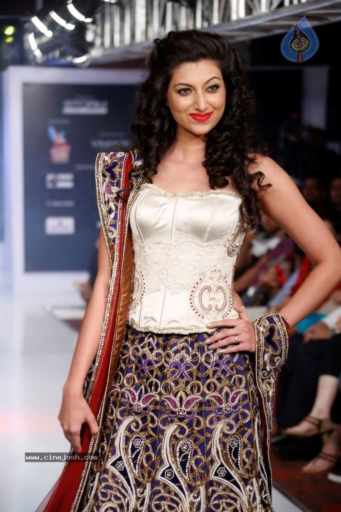 Hamsa Nandini Stills - 18 / 45 photos