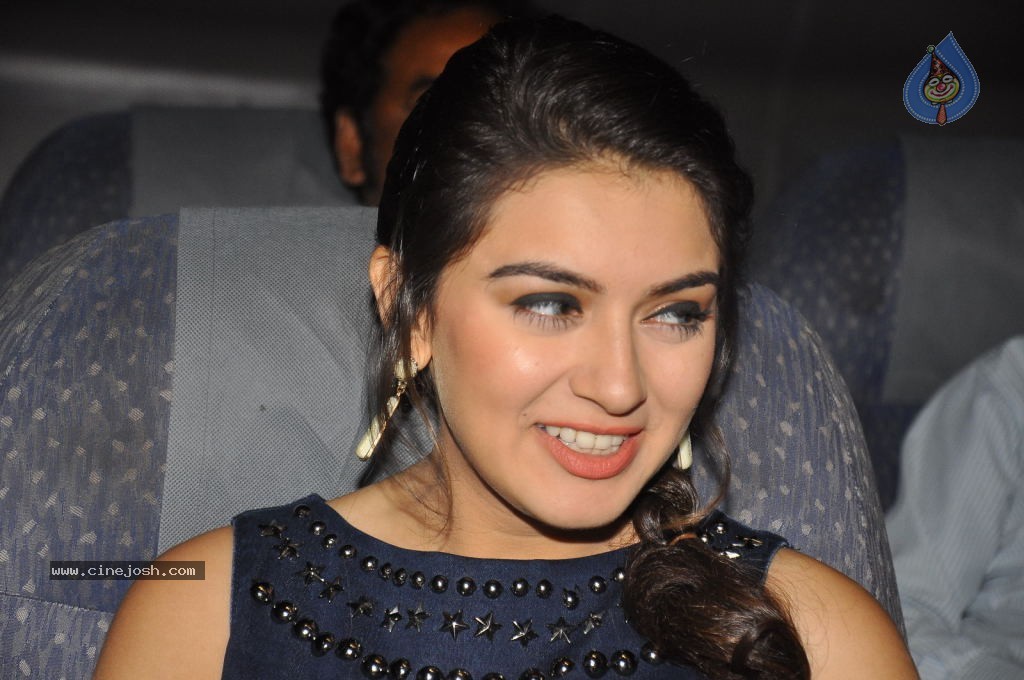 Hansika Hot Stills - 80 / 106 photos