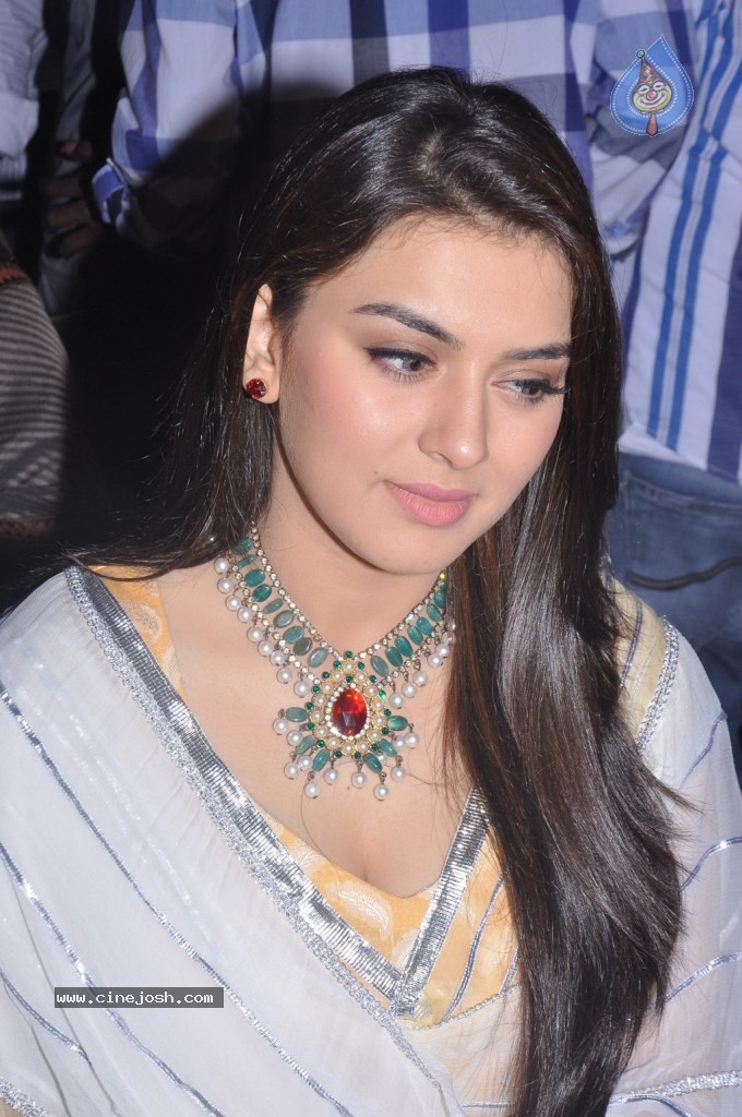 Hansika Latest Stills - 12 / 33 photos