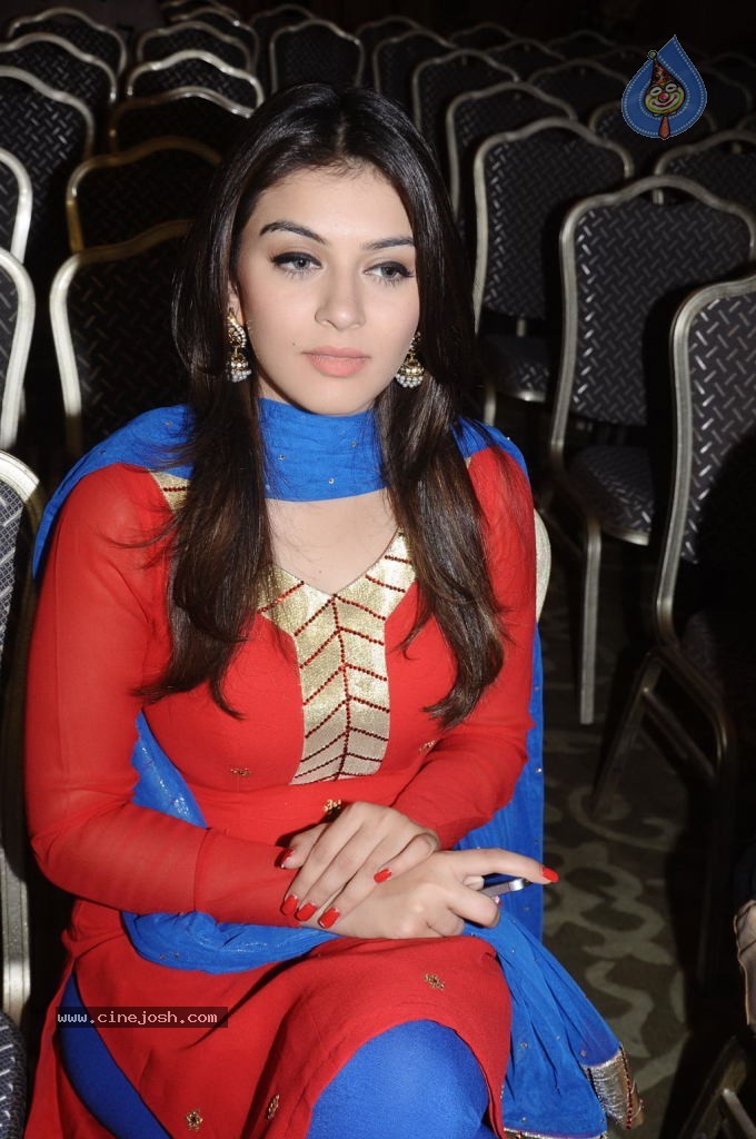 Hansika Latest Stills - 11 / 25 photos