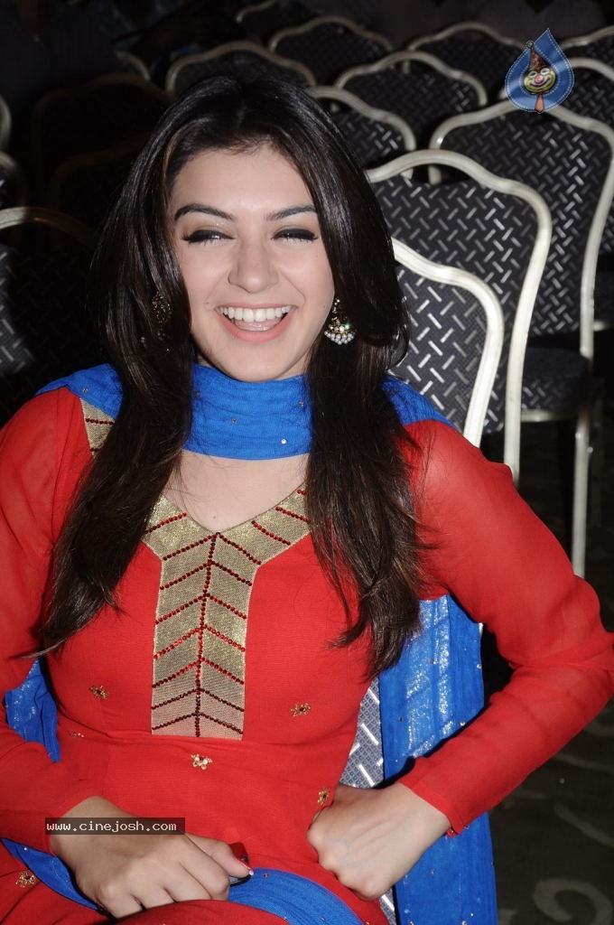 Hansika Latest Stills - 13 / 25 photos