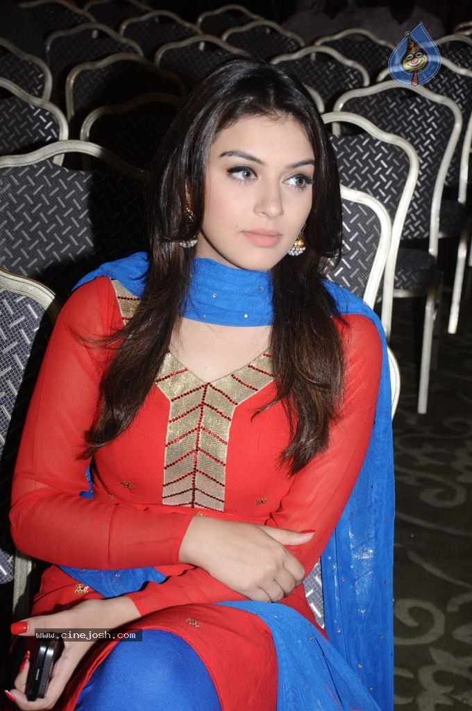 Hansika Latest Stills - 20 / 25 photos