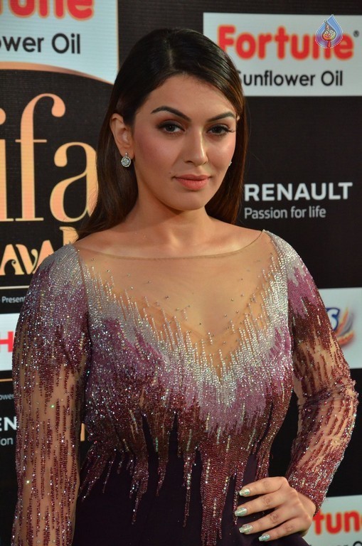 Hansika Motwani Images - 1 / 27 photos