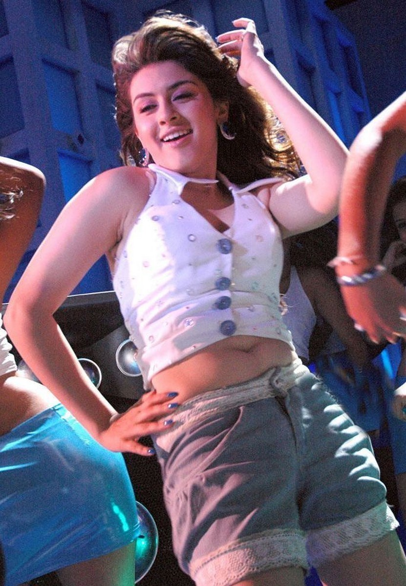 Hansika New Pics - 13 / 14 photos