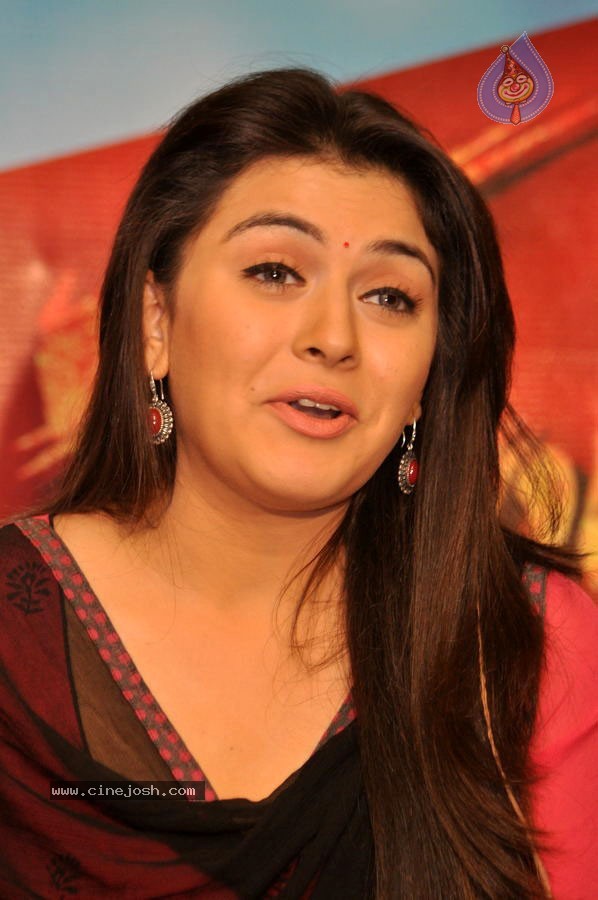 Hansika Photo Gallery - 15 / 55 photos