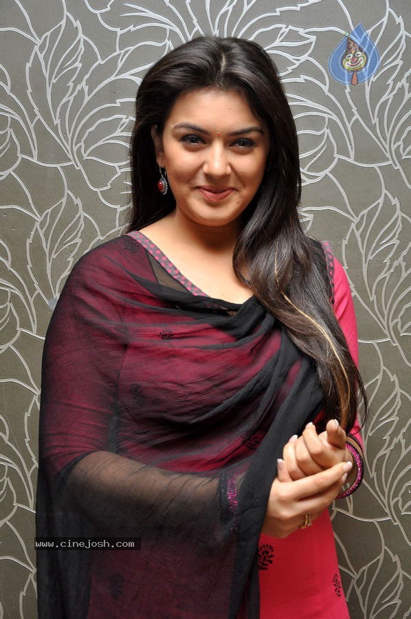 Hansika Photo Gallery - 21 / 55 photos