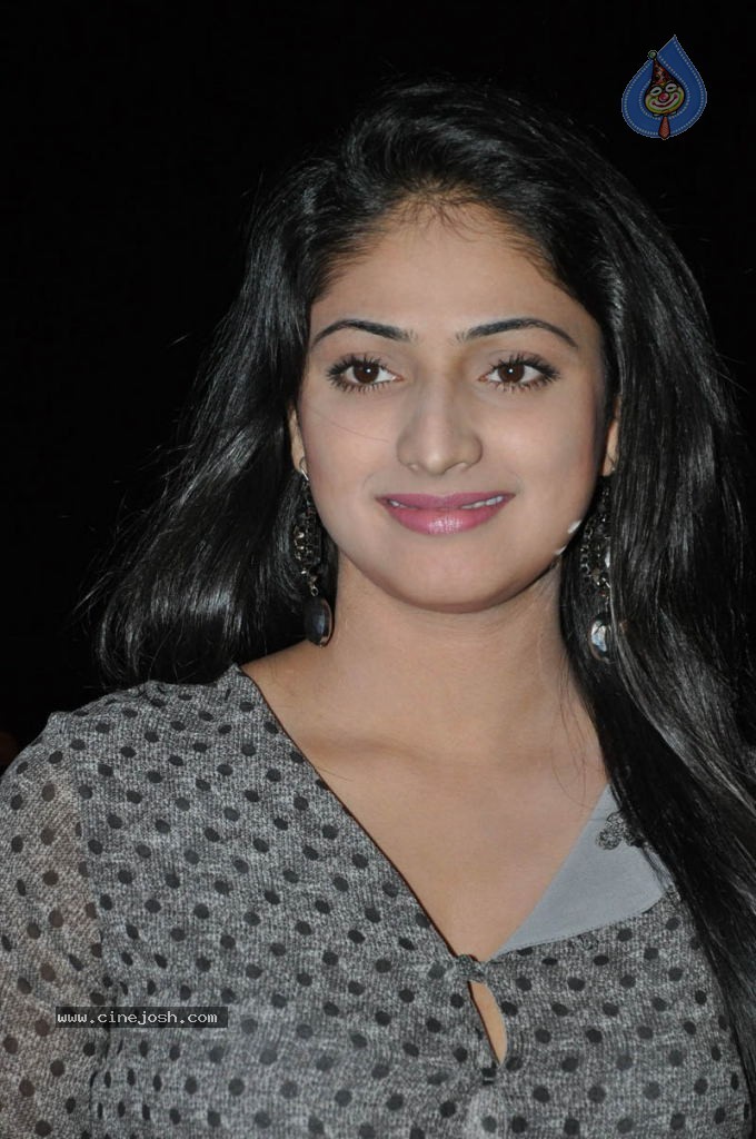Hari Priya Latest Stills - 47 / 58 photos