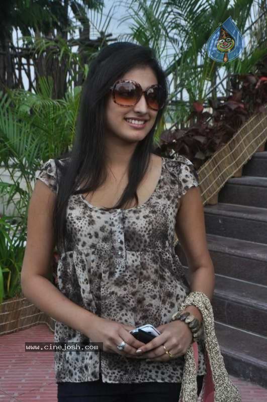 Hari Priya Stills - 42 / 114 photos