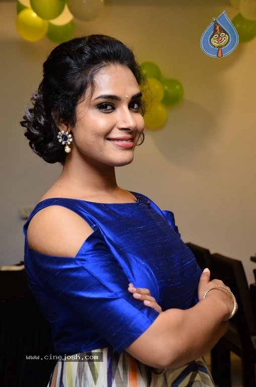 Hari Teja New Gallery - 8 / 15 photos