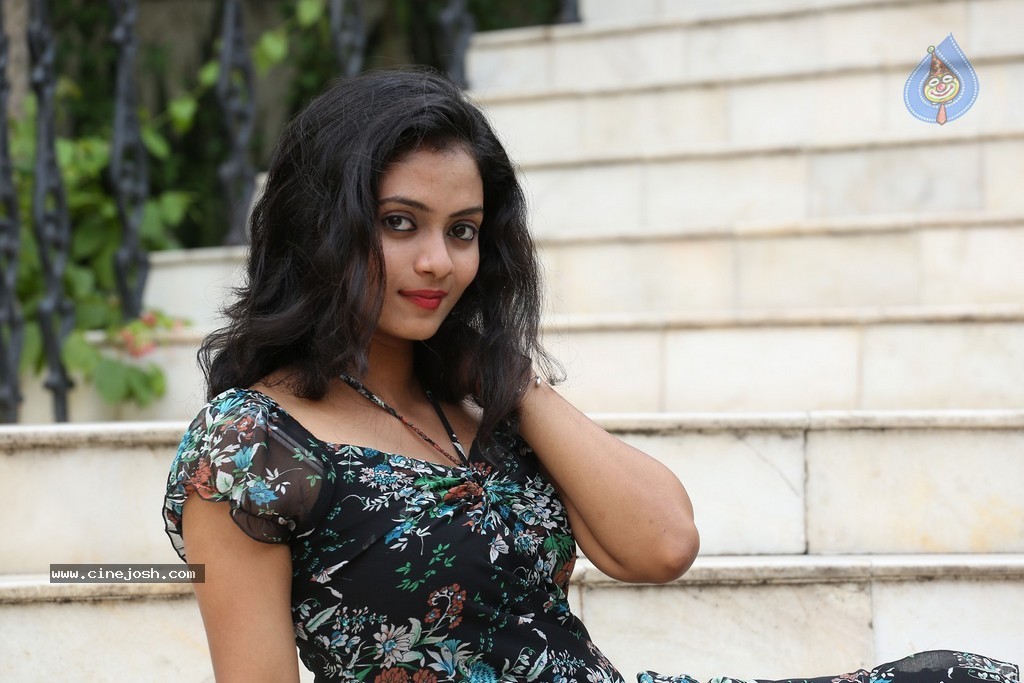 Harika New Photos - 40 / 84 photos