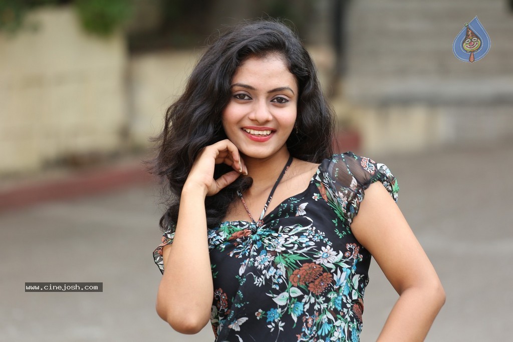 Harika New Photos - 63 / 84 photos