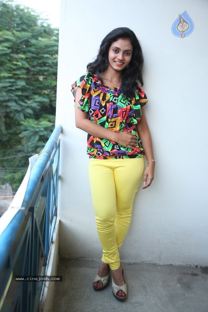 Harika New Stills - 67 / 70 photos