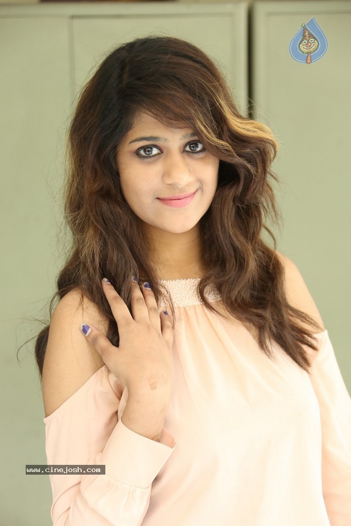 Harini New Stills - 4 / 98 photos