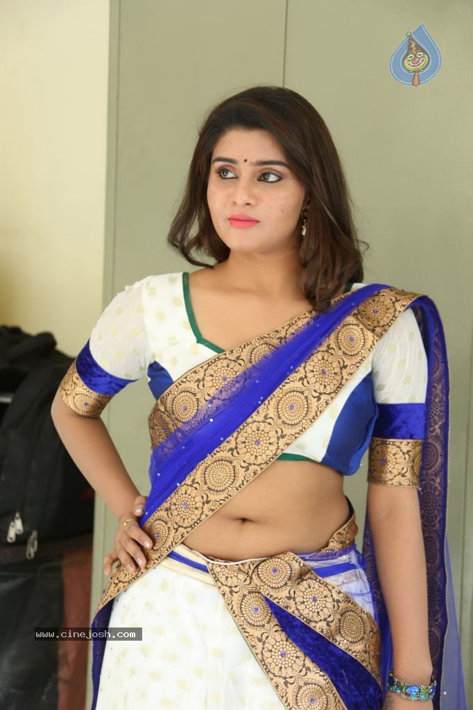 Harini Spicy Stills - 7 / 110 photos