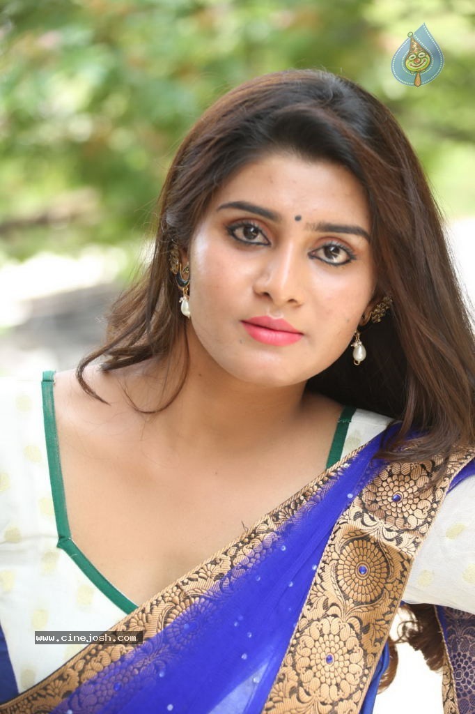 Harini Spicy Stills - 67 / 110 photos