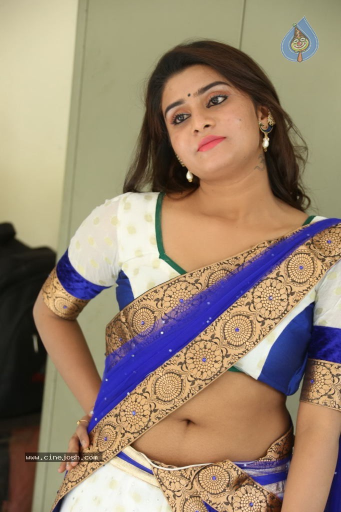 Harini Spicy Stills - 73 / 110 photos