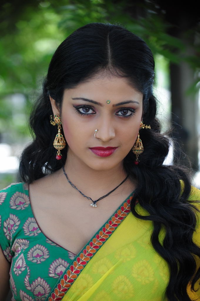 Haripriya Hot Images  - 20 / 50 photos