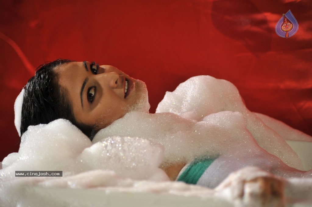 Haripriya Latest Gallery - 30 / 77 photos