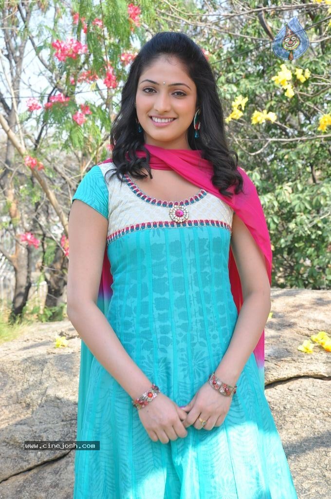 Haripriya Latest Photos - 12 / 47 photos