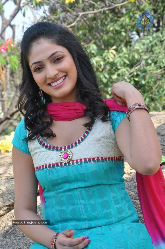 Haripriya Latest Photos - 46 / 47 photos