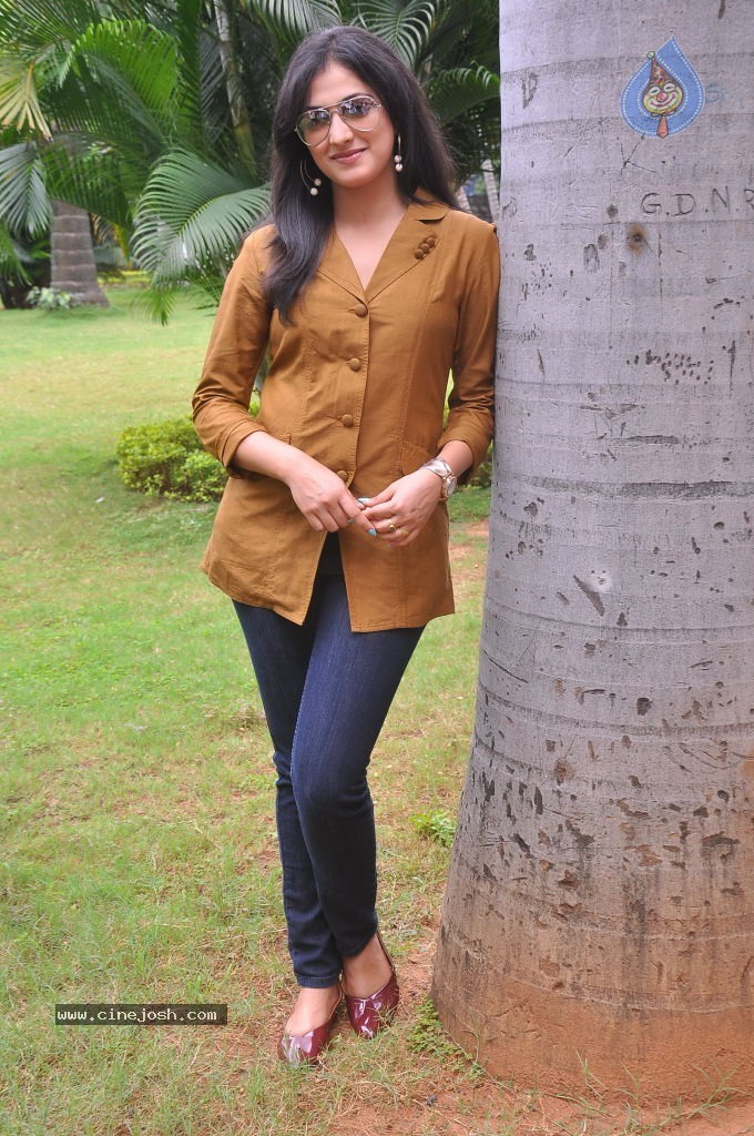 Haripriya Latest Stills - 9 / 104 photos