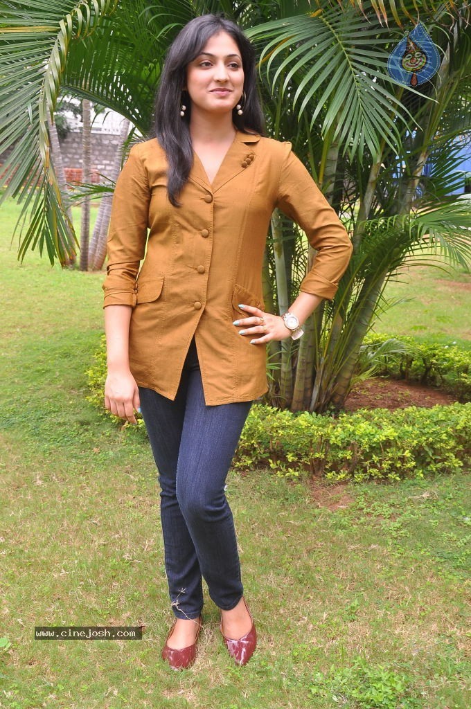 Haripriya Latest Stills - 84 / 104 photos