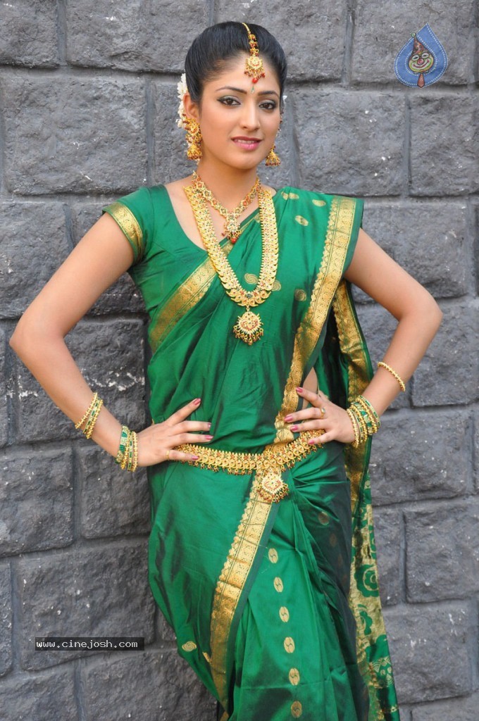 Haripriya Latest Stills - 58 / 77 photos