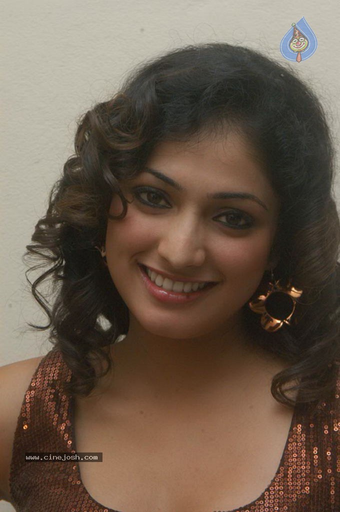 Haripriya Latest Stills - 8 / 51 photos