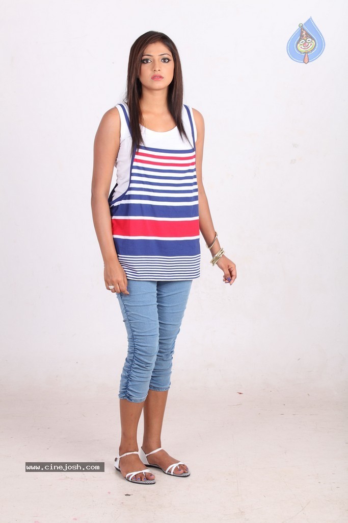 Haripriya New Gallery - 74 / 127 photos