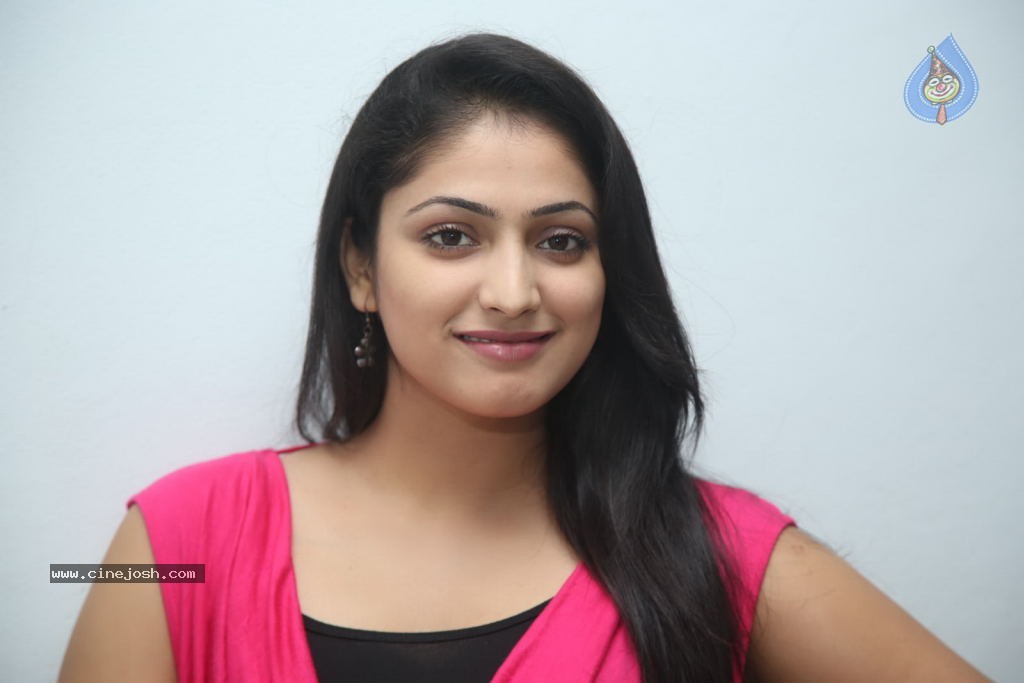 Haripriya New Gallery - 7 / 93 photos