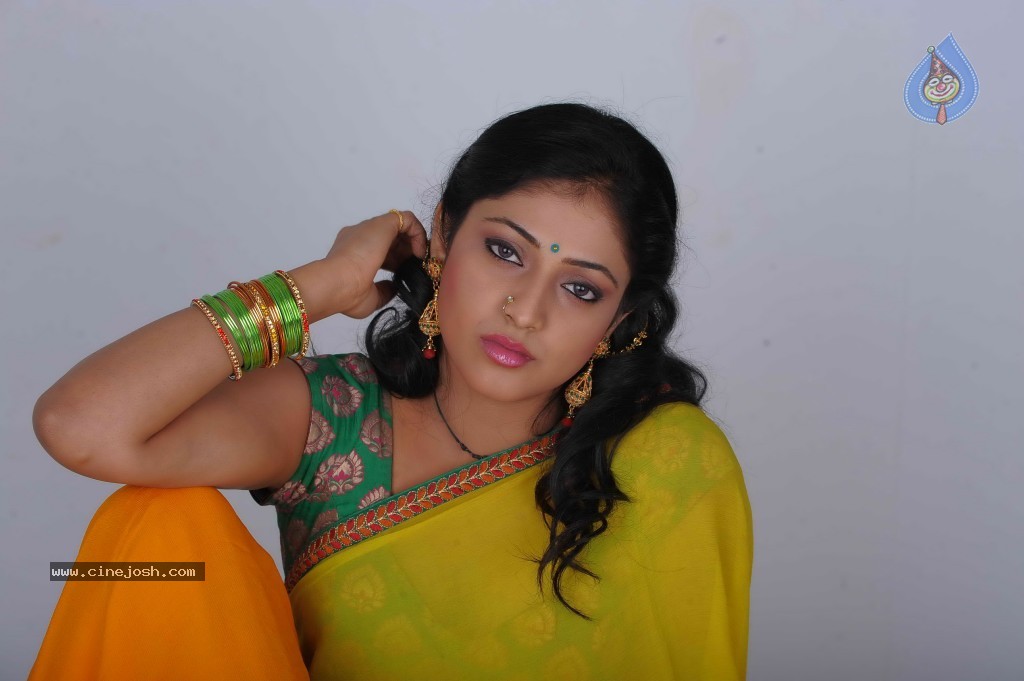 Haripriya New Gallery - 2 / 77 photos