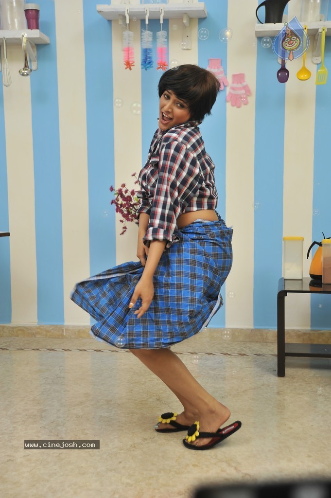 Haripriya New Hot Gallery - 36 / 54 photos