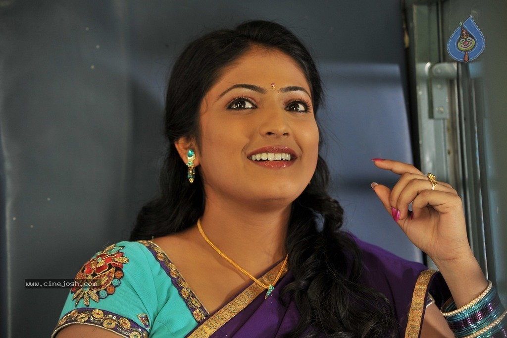 Haripriya Stills in Ee Varsham Sakshiga - 16 / 35 photos