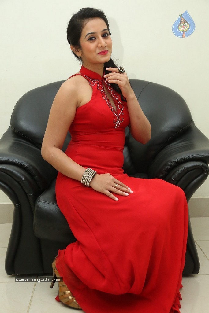 Harshika Photos - 16 / 60 photos